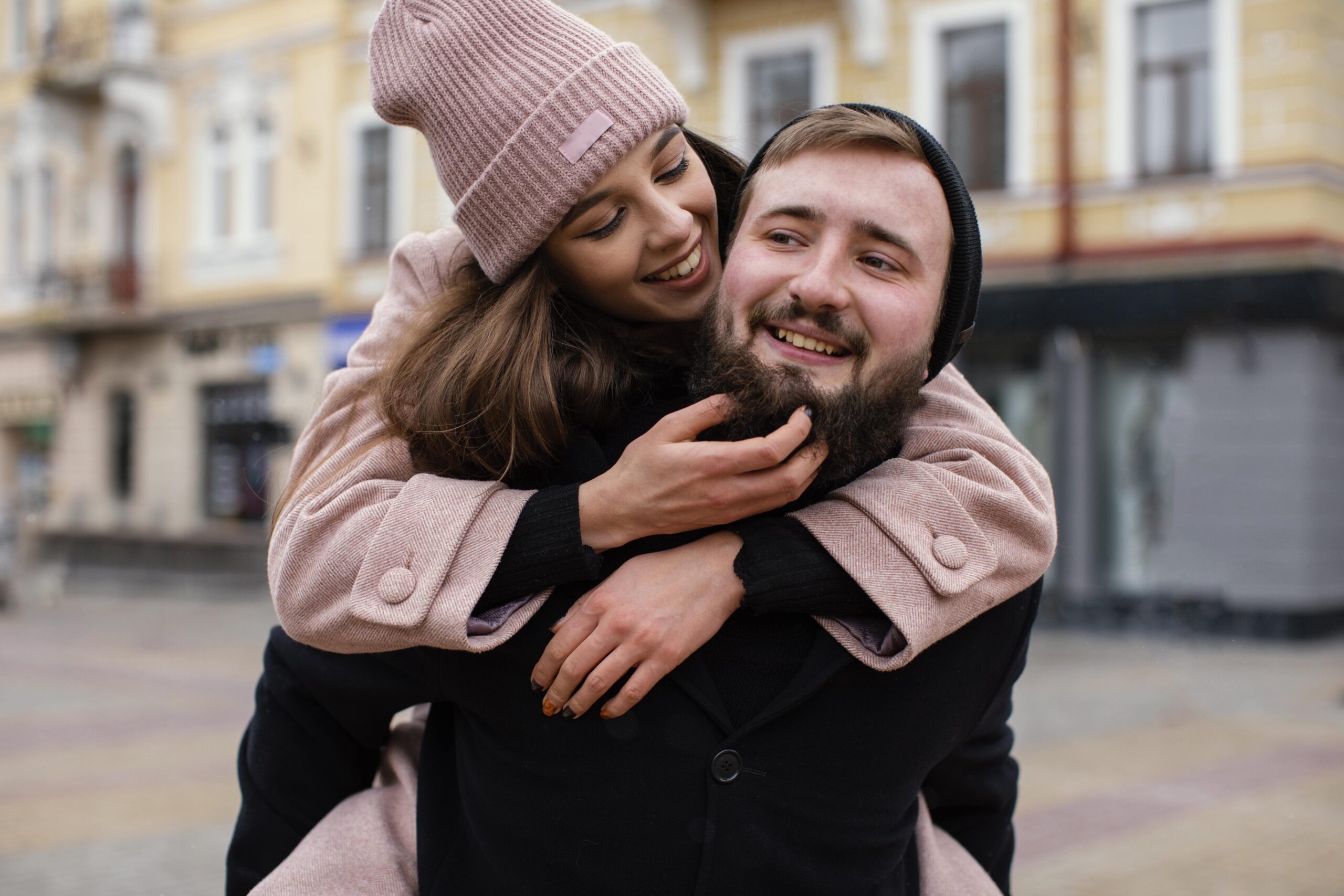 Bloveom Love Story - Benjamin and Amelia